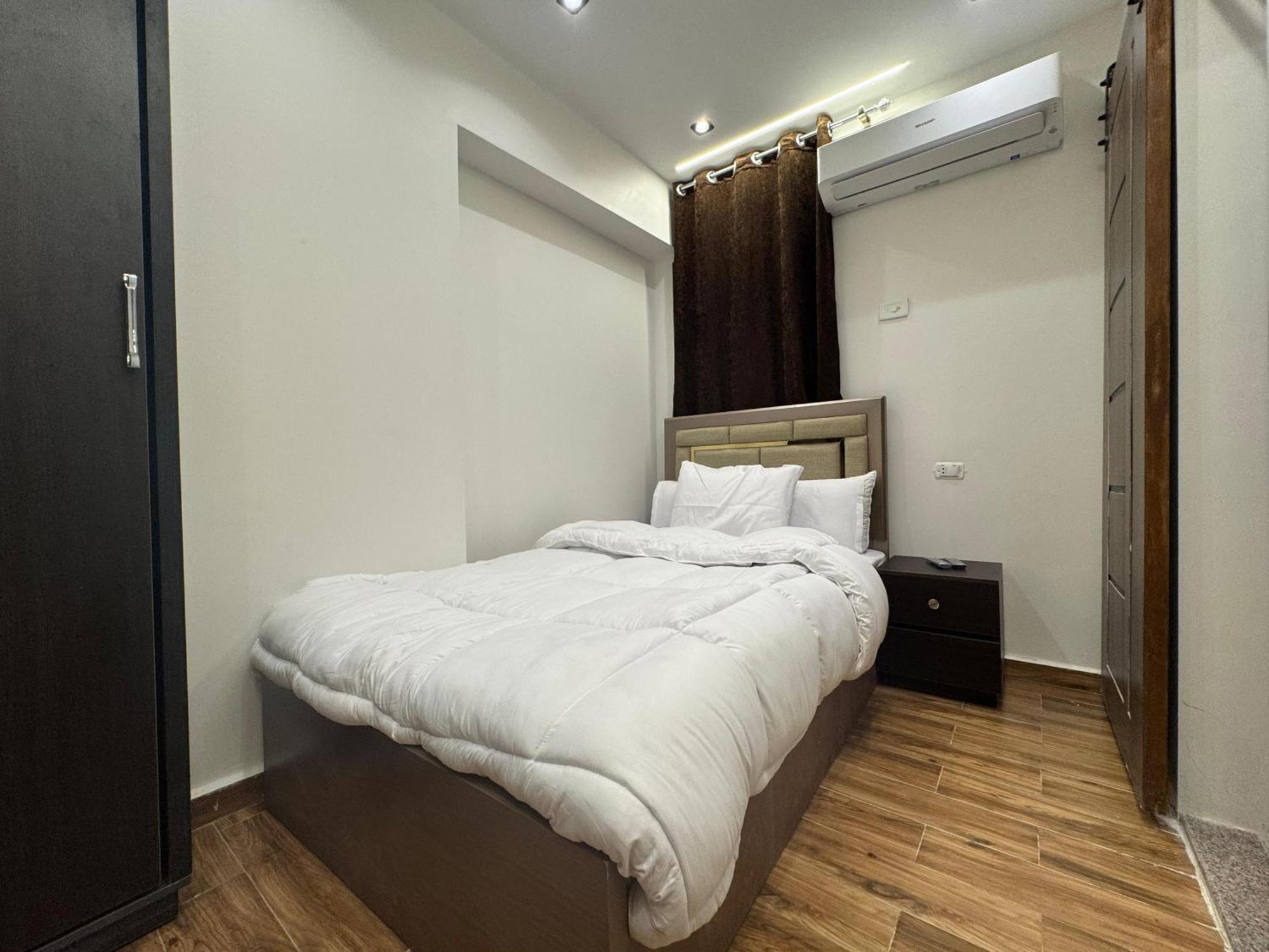 New White Pyramids Inn Ghatati Екстериор снимка