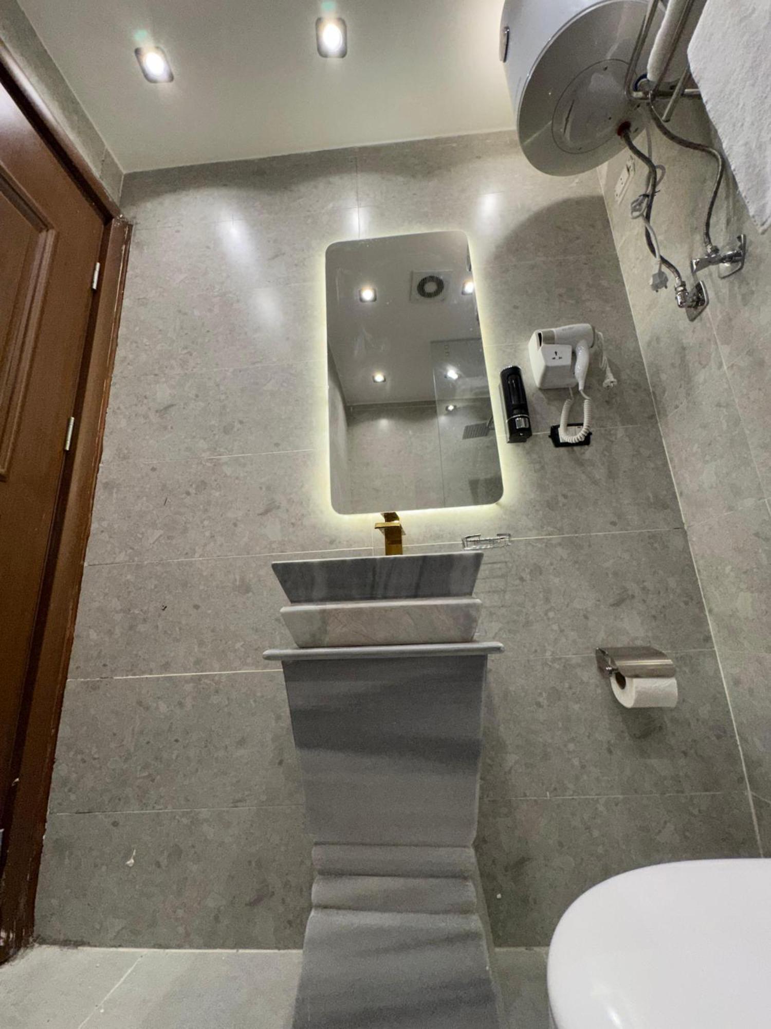New White Pyramids Inn Ghatati Екстериор снимка