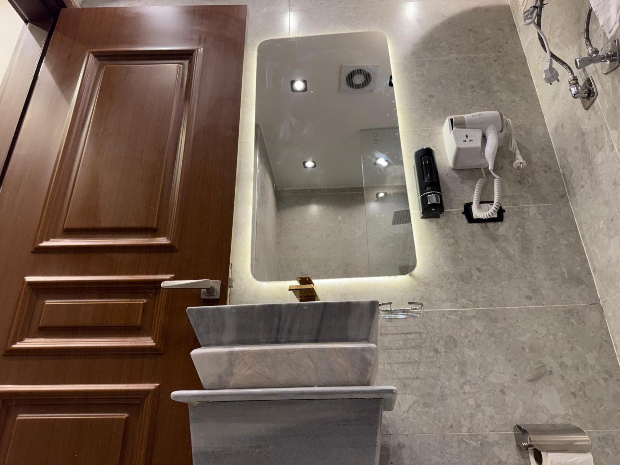 New White Pyramids Inn Ghatati Екстериор снимка