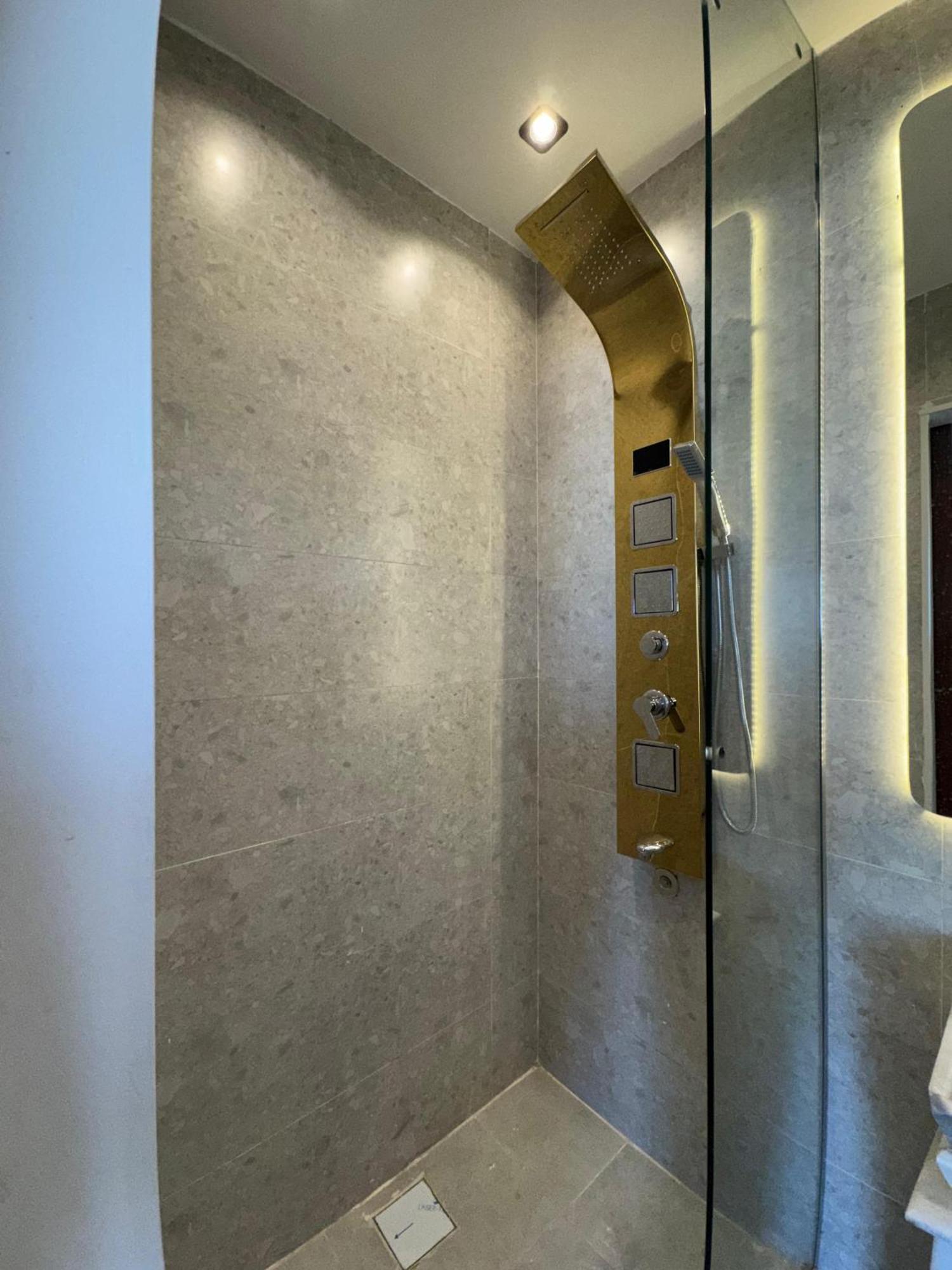 New White Pyramids Inn Ghatati Екстериор снимка